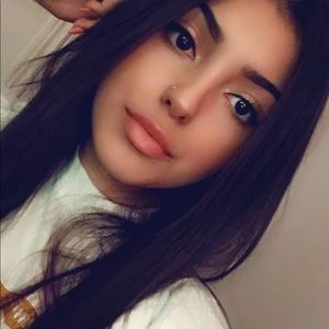 Meet your Posher, Vanessa